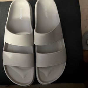 Old navy water slippers